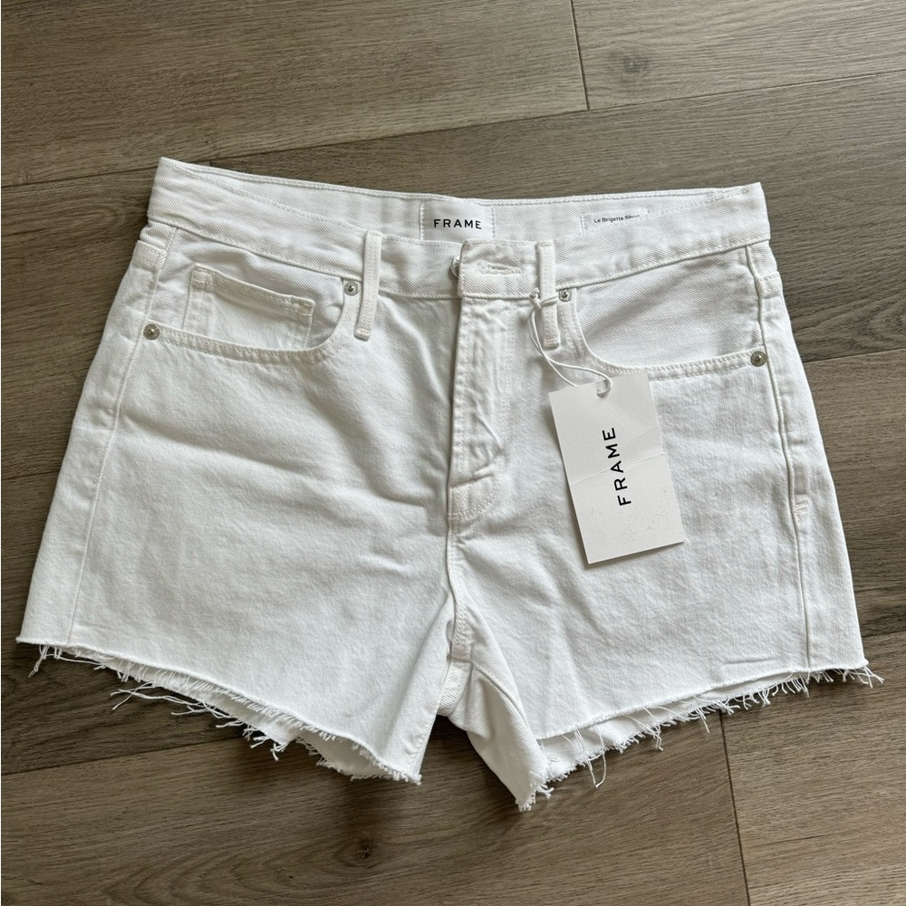 NWT Framr Le Brigette frayed denim shorts size 26